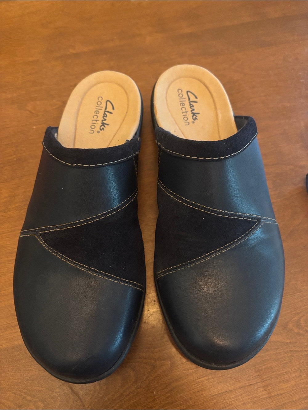 Clarks Collection Black Leather Slip-On Clog/Mule size 7.5